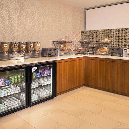 Springhill Suites By Marriott New York Laguardia Airport Экстерьер фото