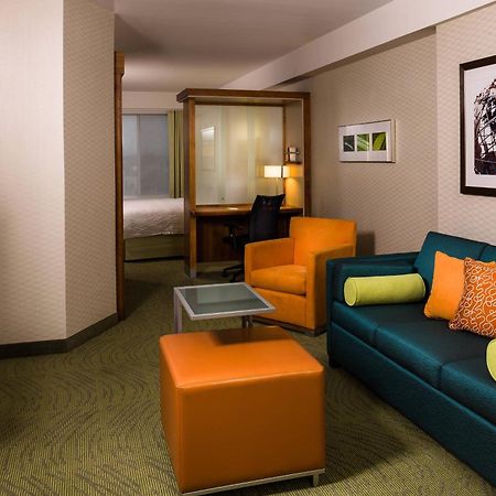 Springhill Suites By Marriott New York Laguardia Airport Экстерьер фото
