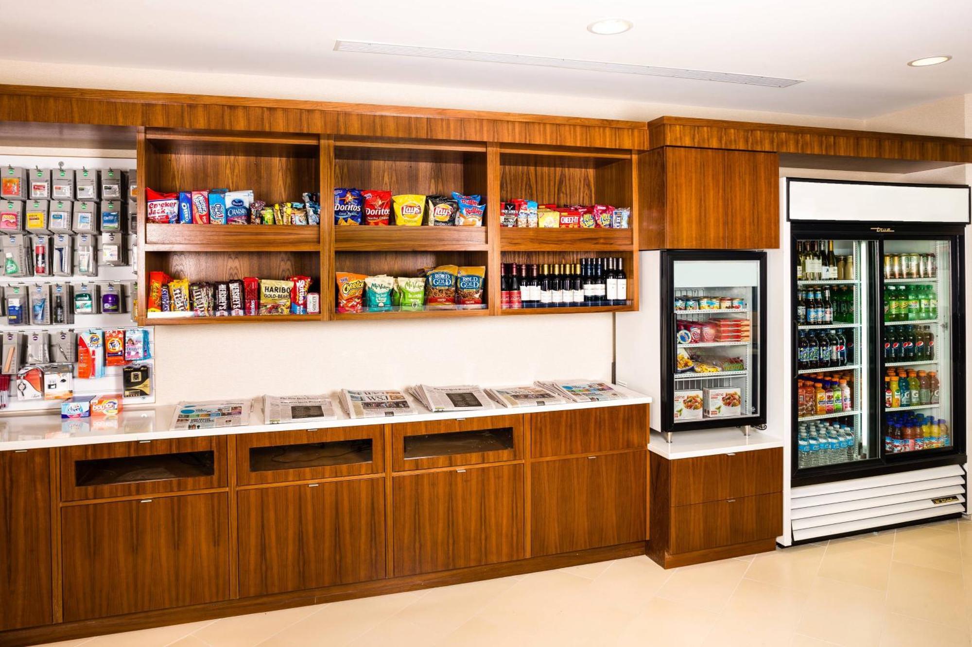 Springhill Suites By Marriott New York Laguardia Airport Экстерьер фото
