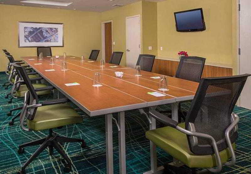Springhill Suites By Marriott New York Laguardia Airport Экстерьер фото