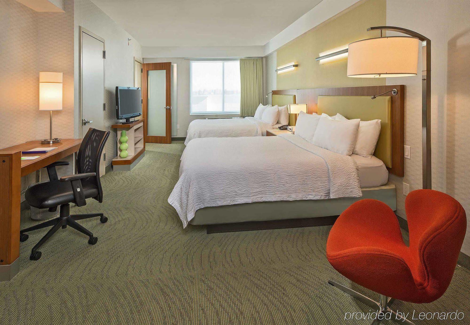 Springhill Suites By Marriott New York Laguardia Airport Экстерьер фото